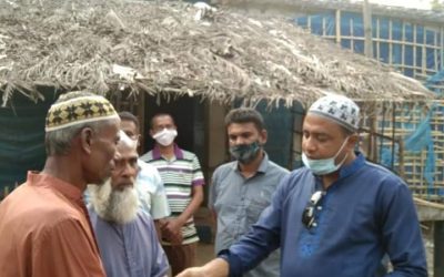 ইফতার সামগ্রী ক্রয়ের জন্য মসজিদে টাকা প্রদান