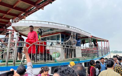 অনির্বাণের টুরিস্ট বোট “কপোতাক্ষ” ১৯ জুন ২০২২ আটকে পড়া যাত্রীদের নিয়ে সিলেট শহরে