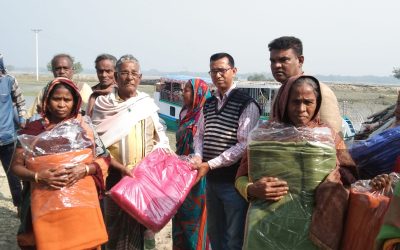 অসহায়দের মাঝে শীতবস্ত্র বিতরণ